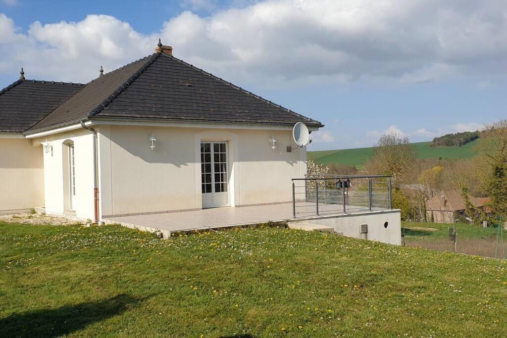 Le Bellevue A 1 H 30 De Paris Et 20 Km De Troyes Villa Estissac Exterior foto